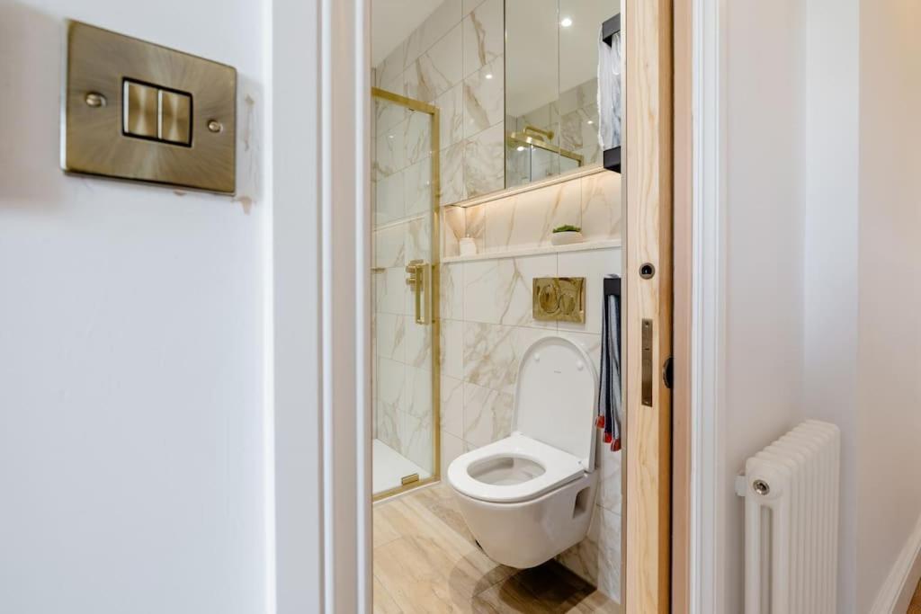 Luxury Flat On Fulham/chelsea Border Apartment